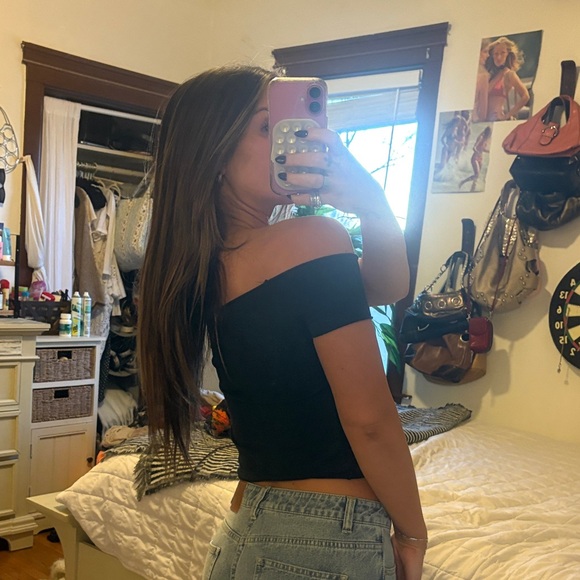 BRANDY MELVILLE Black Off-Shoulder Crop Top with Graphic - Picture 2 of 3